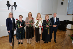 P1104878